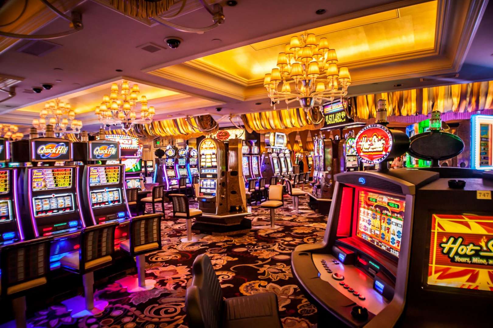 Büyükilerin Tercihi: Klasik Casino Oyunlarının Sırları